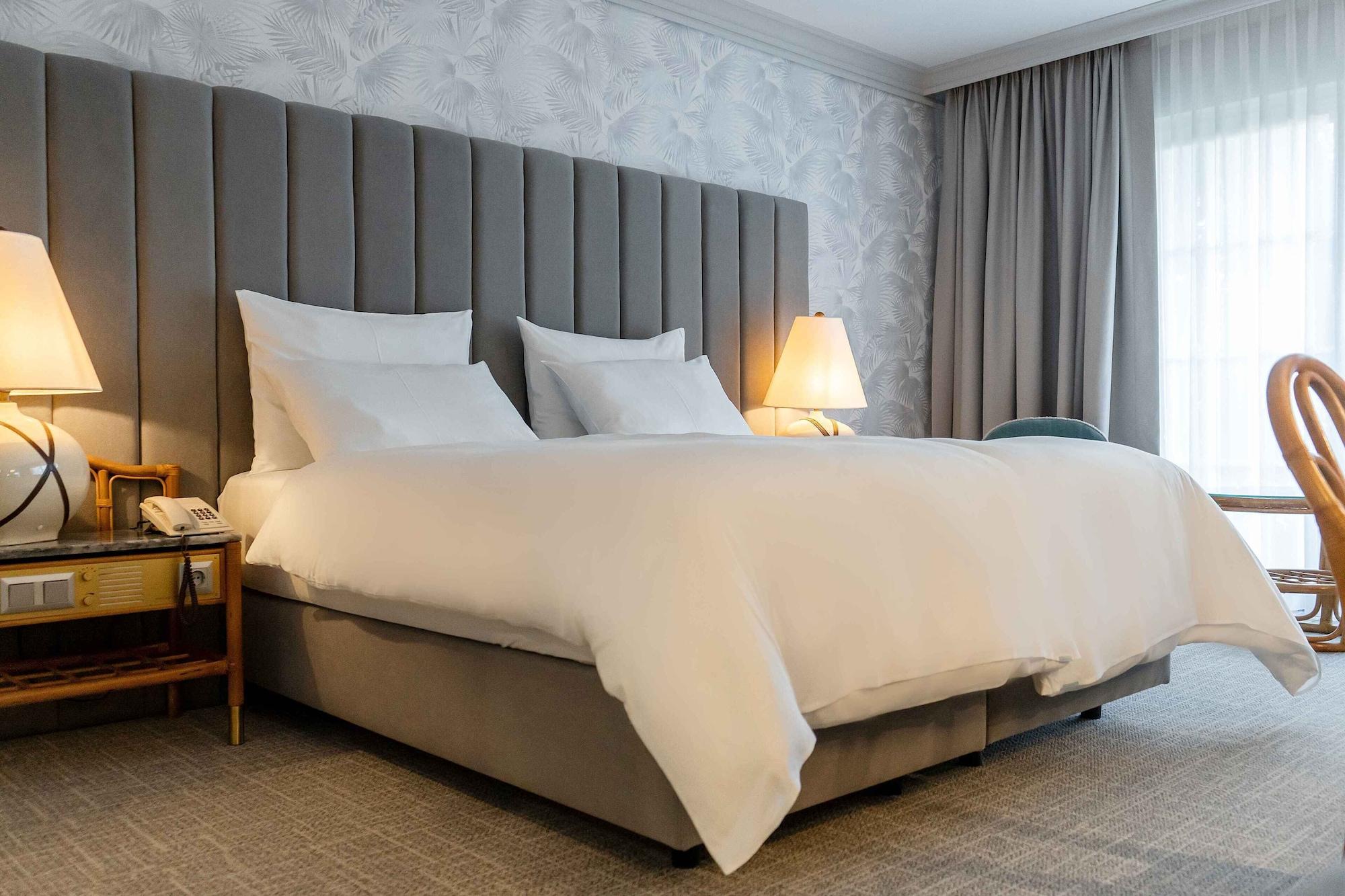 Eventhotel Pyramide Vösendorf Екстериор снимка